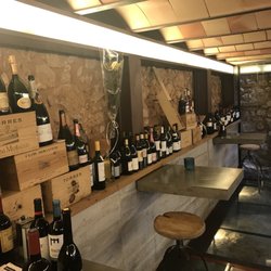 Bistro 19