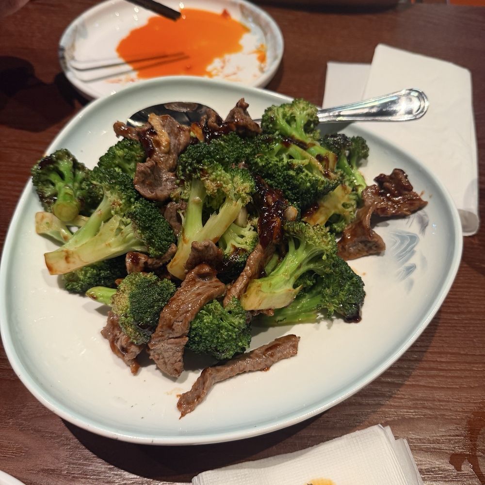 Chef Jiang - Beef and broccoli - Chinese Near Me - Springfield, Massachusetts