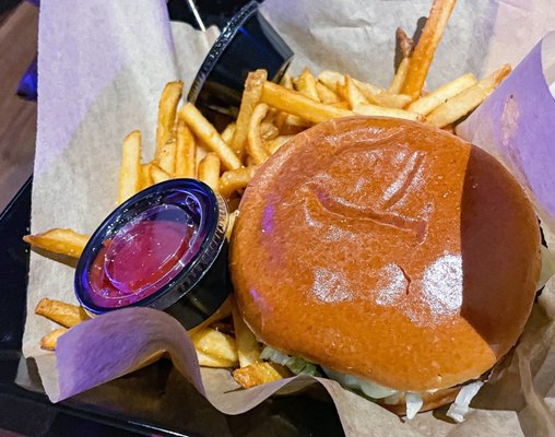 Moviehouse & Eatery by Cinépolis SW Austin by null