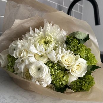 Blomma Flower Shop - Best Flower Shop in Houston - Florists Near Me - Houston, Texas Blomma Flower Shop - Best Flower Shop in Houston - Florists Near Me - Houston, Texas