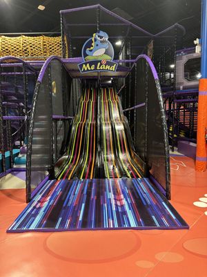 Me Land Chantilly by null