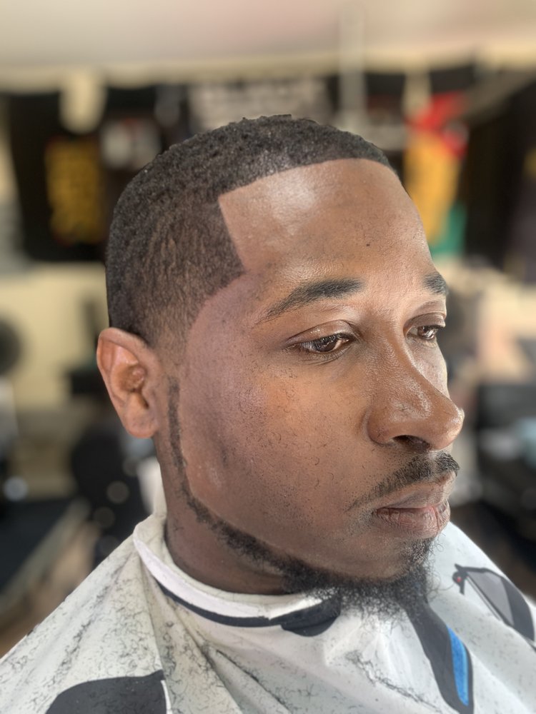 SANCTUARY SHAWN’S BARBER CAVE Clarksville, Tennessee Barbers