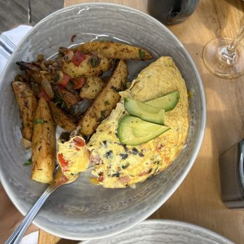 Duke's La Jolla - Omelette - New American Near Me - La Jolla, California