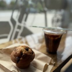 Grind N Gears Cafe - Chocolate chip muffin + iced lavender mocha with almond milk
