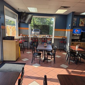Catfish Station - Dining area. - Seafood Near Me - Cypress, Texas