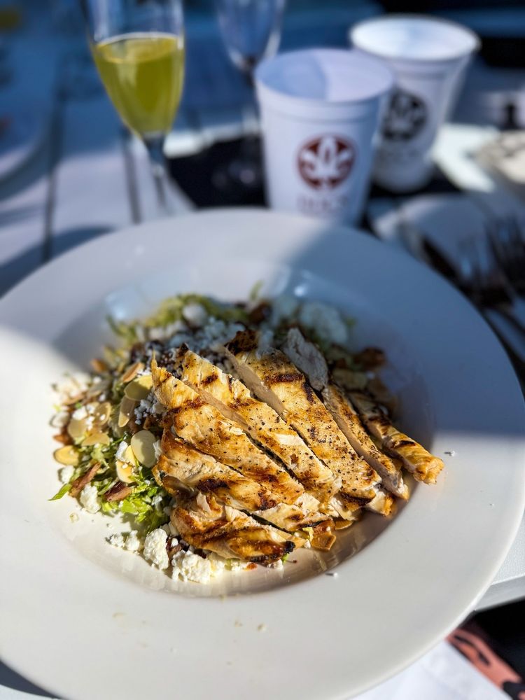 Social spots from Doc's Wine & Food