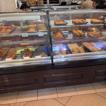 Porto's Bakery & Cafe - Bakeries Near Me - Burbank, California Porto's Bakery & Cafe - Bakeries Near Me - Burbank, California