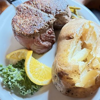 Johnny McNally’s Fairview Lodge - 12oz fillet mignon - American Near Me - Kernville, California