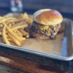 Vaqueros Texas Bar-B-Q - Vaquero Burger