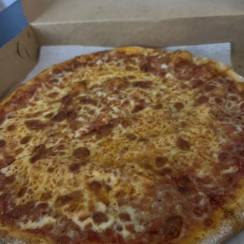 Ferazzoli's Italian Kitchen - Regular Pie - Pizza Near Me - Rutherford, New Jersey