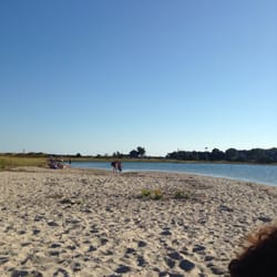 Dowses Beach