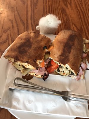 Famous Yeti's Pizza by null