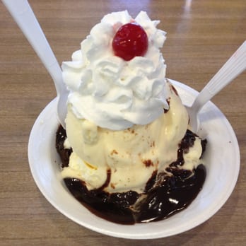 Converse Big Dipper - Brownie plus sundae - Fast Food Near Me - Converse, Indiana Converse Big Dipper - Brownie plus sundae - Fast Food Near Me - Converse, Indiana