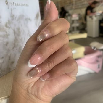 Tulip Nails - Nails by Helen - Nail Salons Near Me - Salinas, California Tulip Nails - Nails by Helen - Nail Salons Near Me - Salinas, California