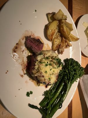 Anthony's at Columbia Point by null
