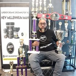 Matthew the Masterbarber - 35 time award winning Barber.