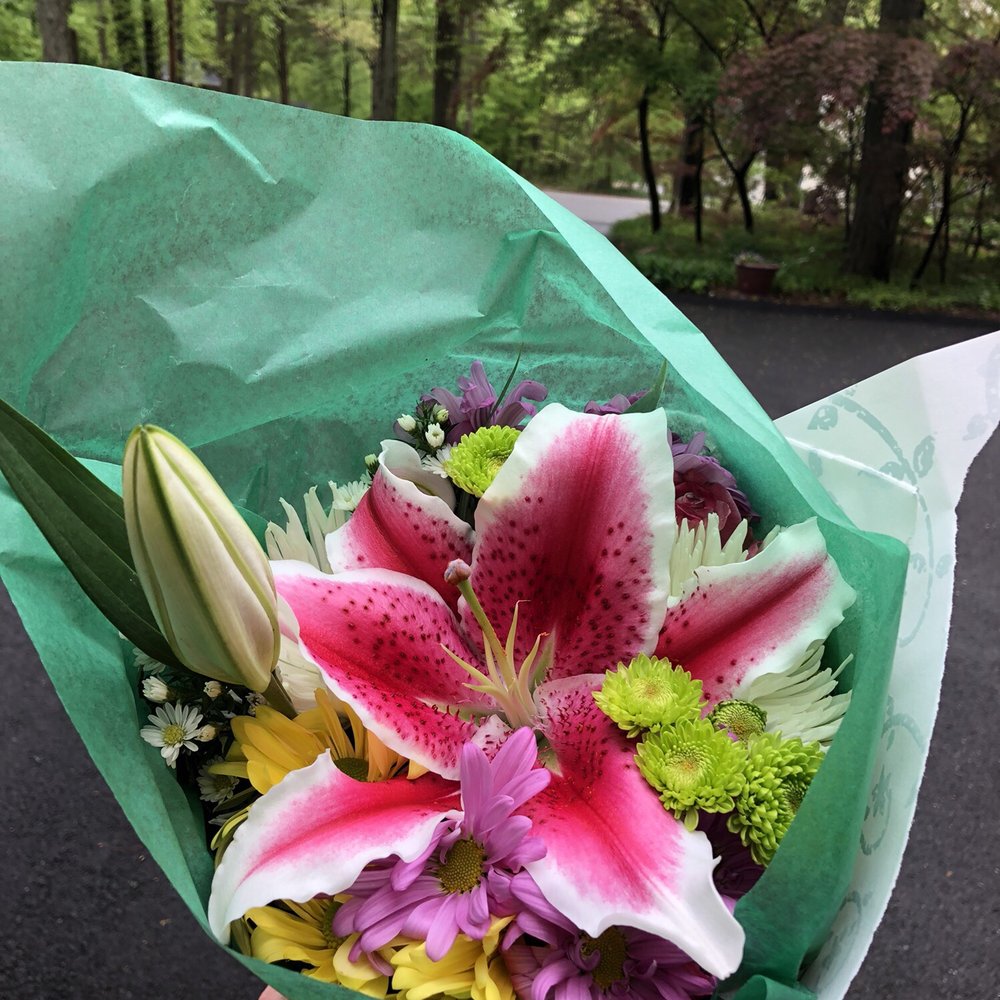 Avas Flowers 300 Corporate Drive Mahwah Nj 07430 Best Flower Site