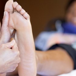 Robin Bell Yoga & Wellness - Thai Foot Reflexology