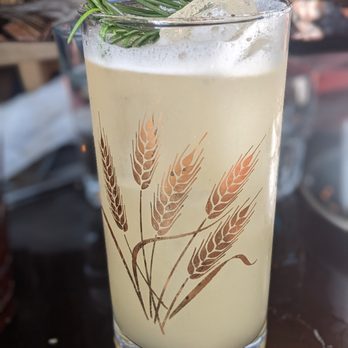 Evil Eye - Pale rider - 2 stars. This had a weird bitter tonic flavor. Strongest flavors were stale ice, rosemary, lemon. Thursday evening 2021-06-17 - Cocktail Bars Near Me - San Francisco, California