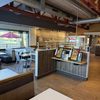 Habit Burger & Grill - Burgers Near Me - Irvine, California