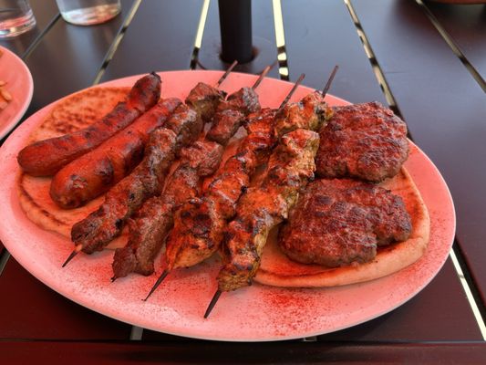 Kosta’s Taverna by null