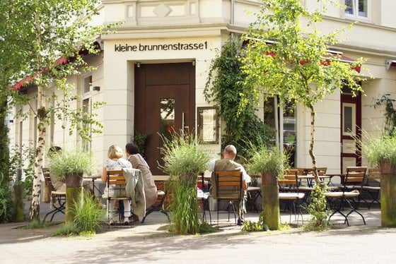 Kleine Brunnenstrasse 1 by null