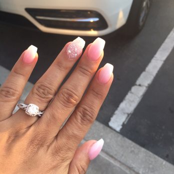 Natomas Nails - Ombré nails with Swarovski beads on ring finger by Miranda - Nail Salons Near Me - Sacramento, California