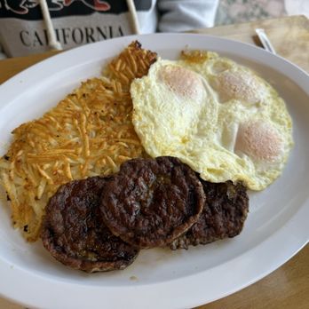Griddlecakes - Eggs and meat (with turkey sausage) - American Near Me - Las Vegas, Nevada
