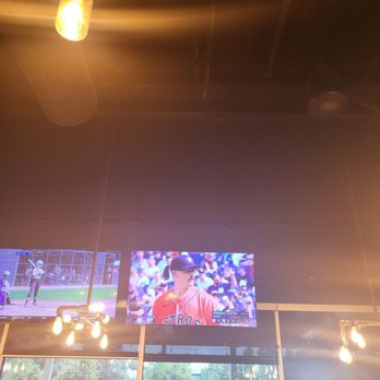 Woodson's Local Tap + Kitchen - Comfort Food Near Me - Conroe, Texas