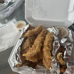 Mama Vee's - Fried Catfish