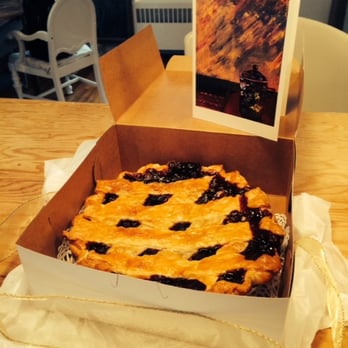 Country Desserts - Warm berry pie that gets delivered at your house warms the heart! - Desserts Near Me - Newton, Massachusetts Country Desserts - Warm berry pie that gets delivered at your house warms the heart! - Desserts Near Me - Newton, Massachusetts