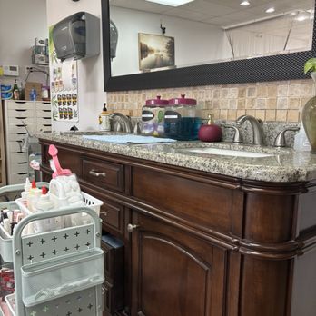 Lana's Nails & Spa - Nail Salons Near Me - Phoenix, Arizona
