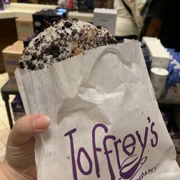 Cookie & cream donut Cookie & cream donut