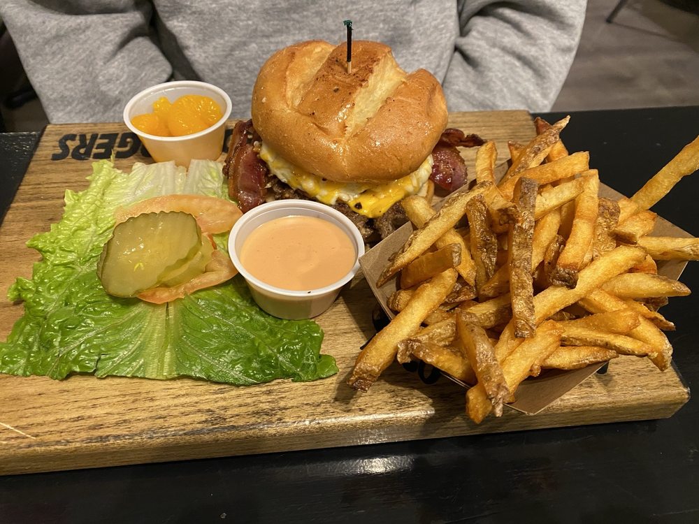 Arshel’s Loaded Burgers