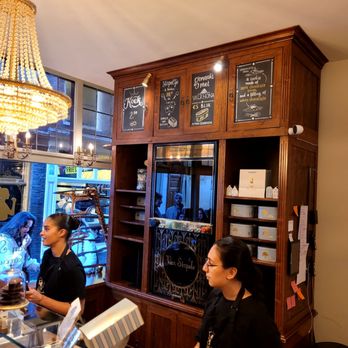 Van Stapele Koekmakerij - Interior. - Desserts Near Me - Amsterdam, New Hampshire Van Stapele Koekmakerij - Interior. - Desserts Near Me - Amsterdam, New Hampshire