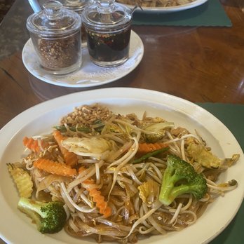 Thai Town - Thai Near Me - Dunedin, Florida