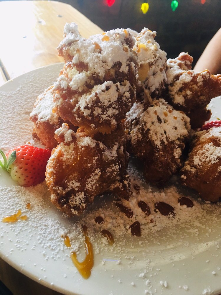 THE BLUE BISCUIT 77 Photos & 26 Reviews Southern 501 Second St, Indianola, MS Restaurant