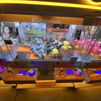 Tokyo Central - Cute gashapons - International Grocery Near Me - Emeryville, California Tokyo Central - Cute gashapons - International Grocery Near Me - Emeryville, California