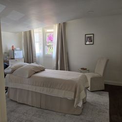 Healibrium - Treatment room at Healibrium in Del Mar, Ca