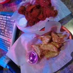 Dumplings and buffalo wings....not the best, but for a karaoke bar, pretty darn good Dumplings and buffalo wings....not the best, but for a karaoke bar, pretty darn good