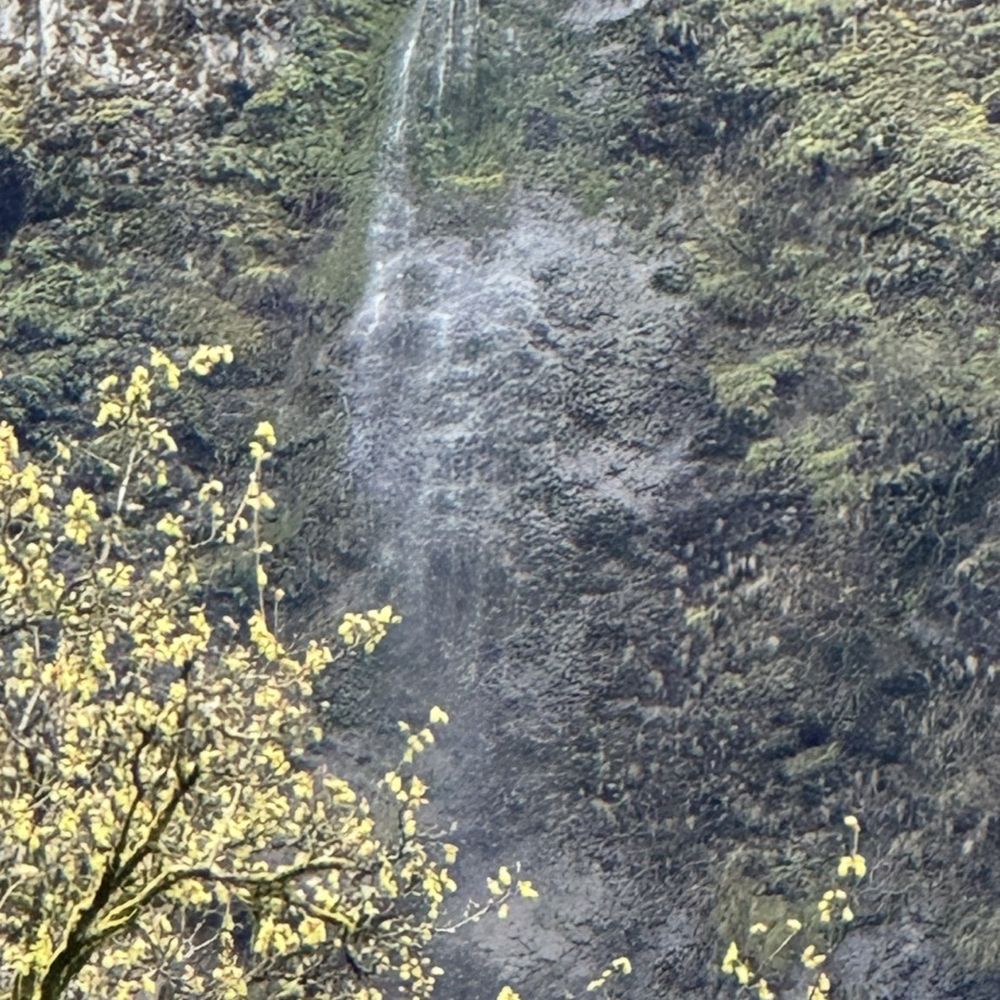 Multnomah Falls - Hiking Near Me - Bridal Veil, Oregon Multnomah Falls - Hiking Near Me - Bridal Veil, Oregon