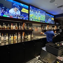 Stuft Pizza Bar & Grill - A little MNF at the STUFT bar