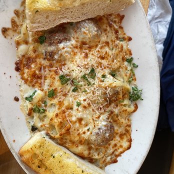 Romios Pizza - Fettuccine Alfredo Formaggia - Pizza Near Me - Kirkland, Washington Romios Pizza - Fettuccine Alfredo Formaggia - Pizza Near Me - Kirkland, Washington