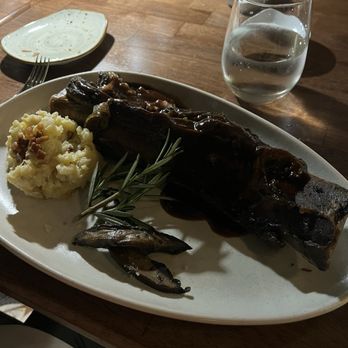 Casa Vigil Miami - Delicious short ribs - Mediterranean Near Me - Miami, Florida Casa Vigil Miami - Delicious short ribs - Mediterranean Near Me - Miami, Florida