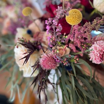 RH Farms - a bunch of flowers in a vase - Farmers Market Near Me - Hackettstown, New Jersey RH Farms - a bunch of flowers in a vase - Farmers Market Near Me - Hackettstown, New Jersey