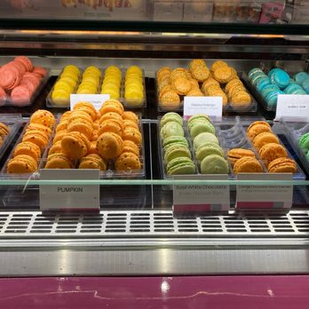 Le Macaron French Pastries - Coffee & Tea Near Me - Sarasota, Florida Le Macaron French Pastries - Coffee & Tea Near Me - Sarasota, Florida