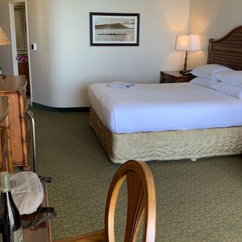Outrigger Waikiki Beach Resort - King Oceanview Room - Resorts Near Me - Honolulu, Hawaii