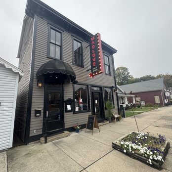 MAD LOVE eat + drink - Front - Burgers Near Me - Madison, Indiana MAD LOVE eat + drink - Front - Burgers Near Me - Madison, Indiana