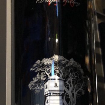Silver Oak - Oakville - Private library boasts some impressive vintages - Wineries Near Me - Oakville, California