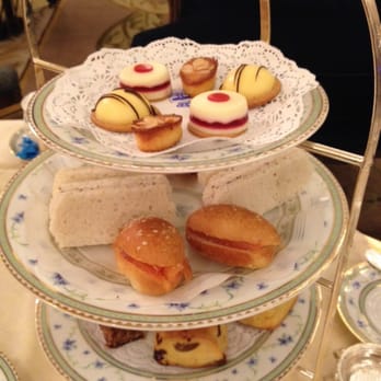Hotel Ritz - Oh yeah, bring on the tea treats - Hotels Near Me - Madrid, M